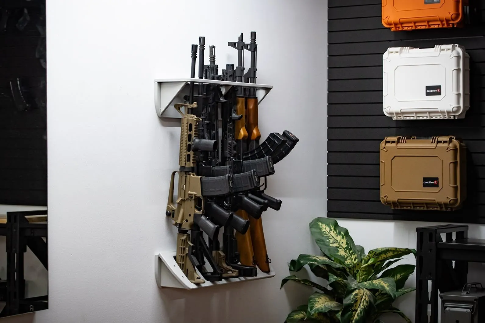 6 Rifles Gun Rack Wall