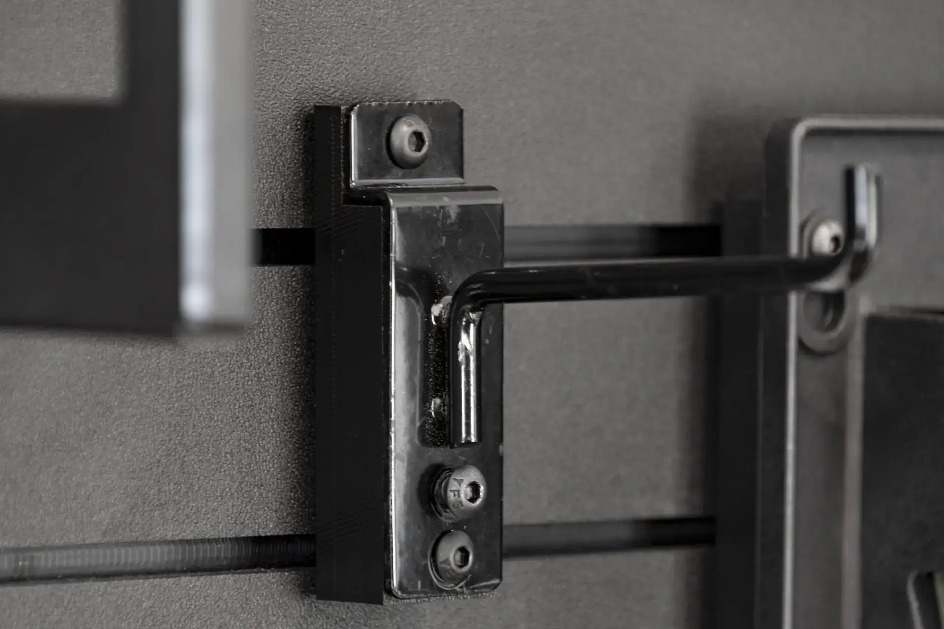 ModWall Magnetic Weapon Lock ModWall Magnetic Weapon Lock - Image 8