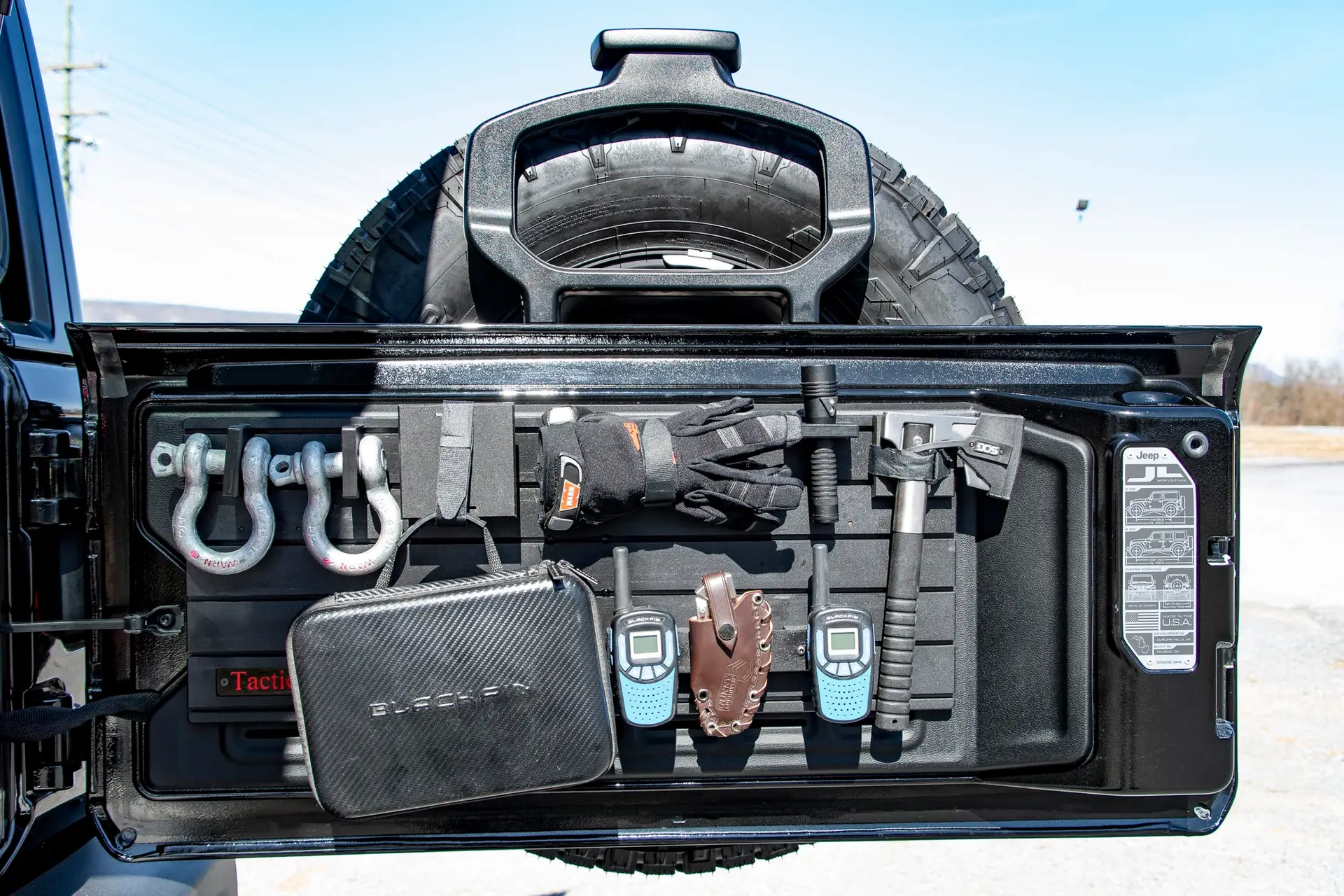 Tactical Walls Vmod, Jeep package with gear