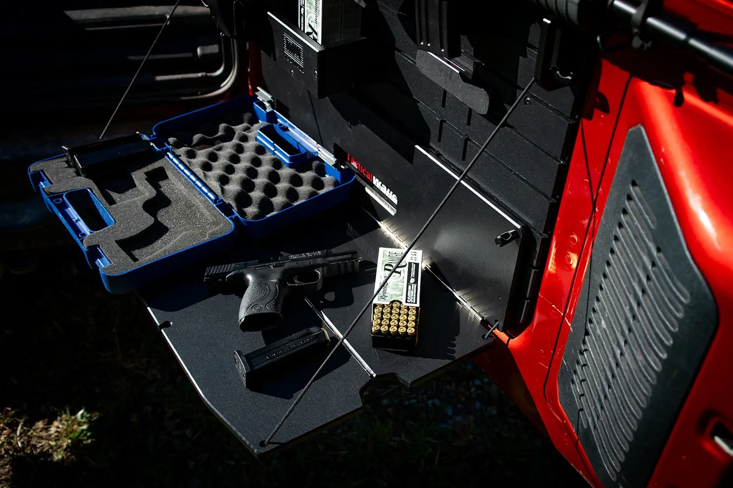 VMod Bronco Table Table accessory