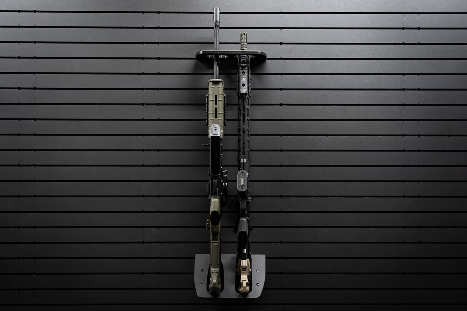 Vertical Two Rifle Rack